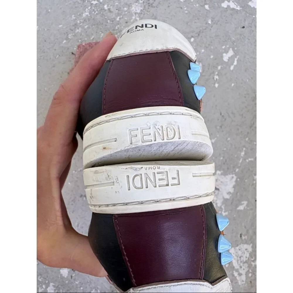 Fendi scalloped floral embroidery leather sneakers